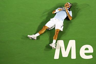 Roger Federer at Australian Open 2007; Creative Commons licence doesn't apply to this image